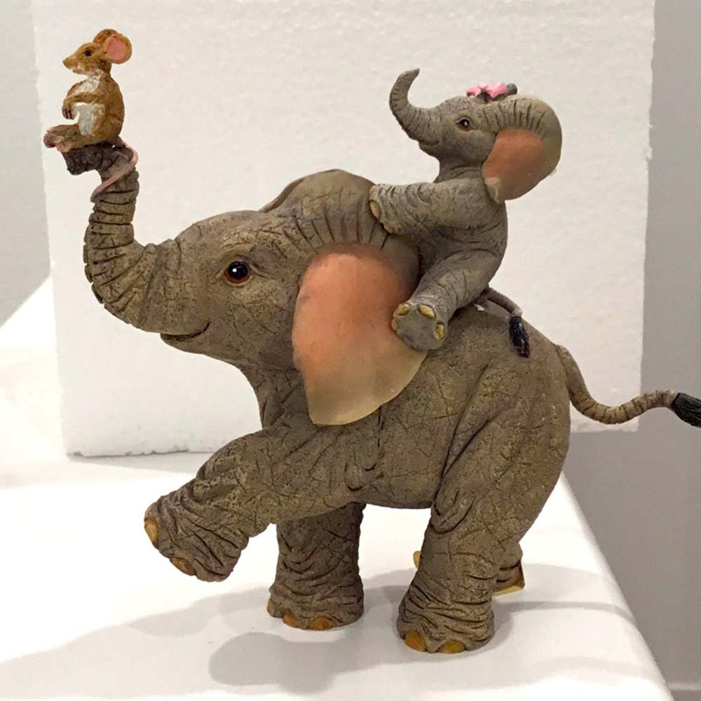 Tuckers The Aventures of Henry and Henriette Giddy Up Figurine